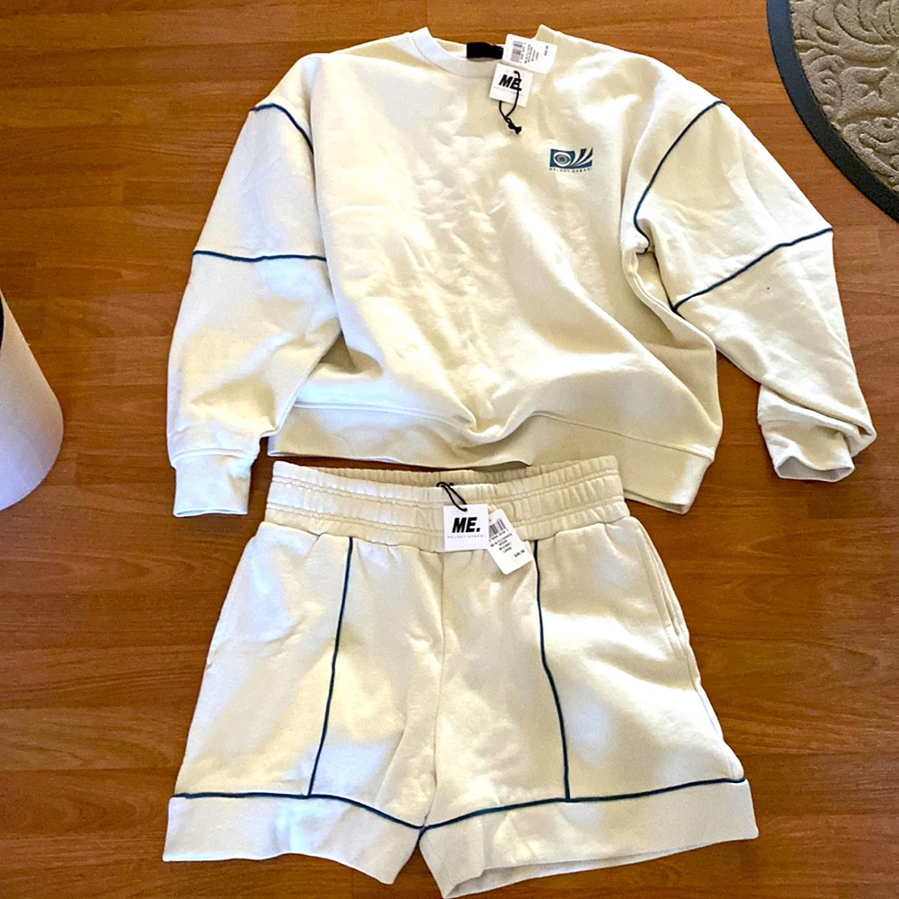 Women cream with Green trimming sweat shirt and short set